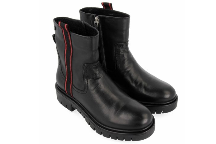 Stivaletti in vera pelle nera <br><b>Gioseppo</b>