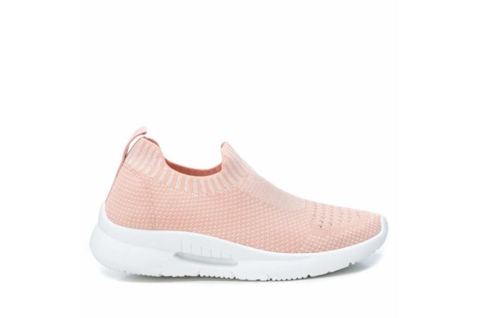 Sneakers calzino rosa "Candir" <br><b>XTI</b>