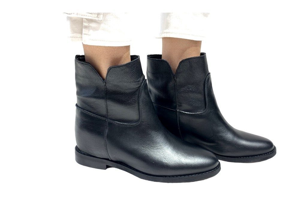 stivali con rialzo interno