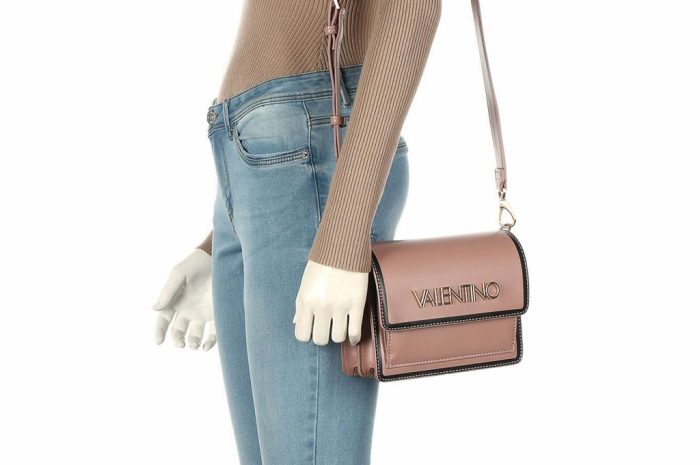 Borsa Tracolla Valentino Mayor Rosa <br><b>Valentino bags</b>