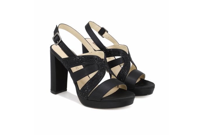 Sandalo Nero Elegante con Tacco Queen Helena scarpe eleganti per la cerimonia (1)