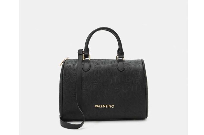 Bauletto Nero Valentino Linea Relax borsa sportiva per la donna valentino (1) Bauletto Nero Valentino Linea Relax borsa sportiva per la donna valentino (1)
