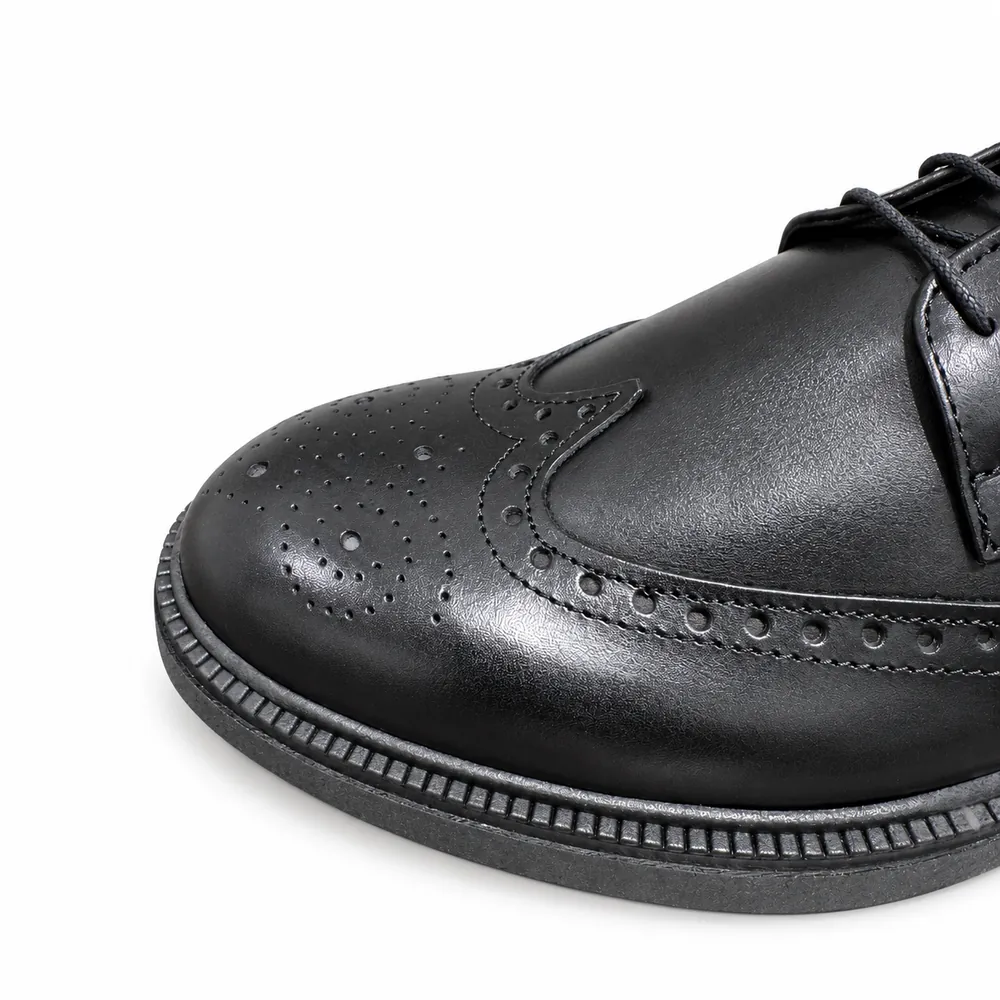Scarpe stringate uomo Oxford Leandro nere, dettaglio della punta